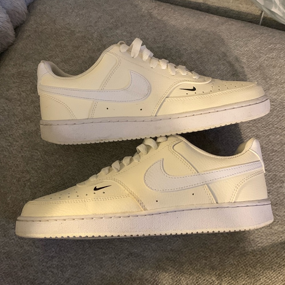 Nike of white